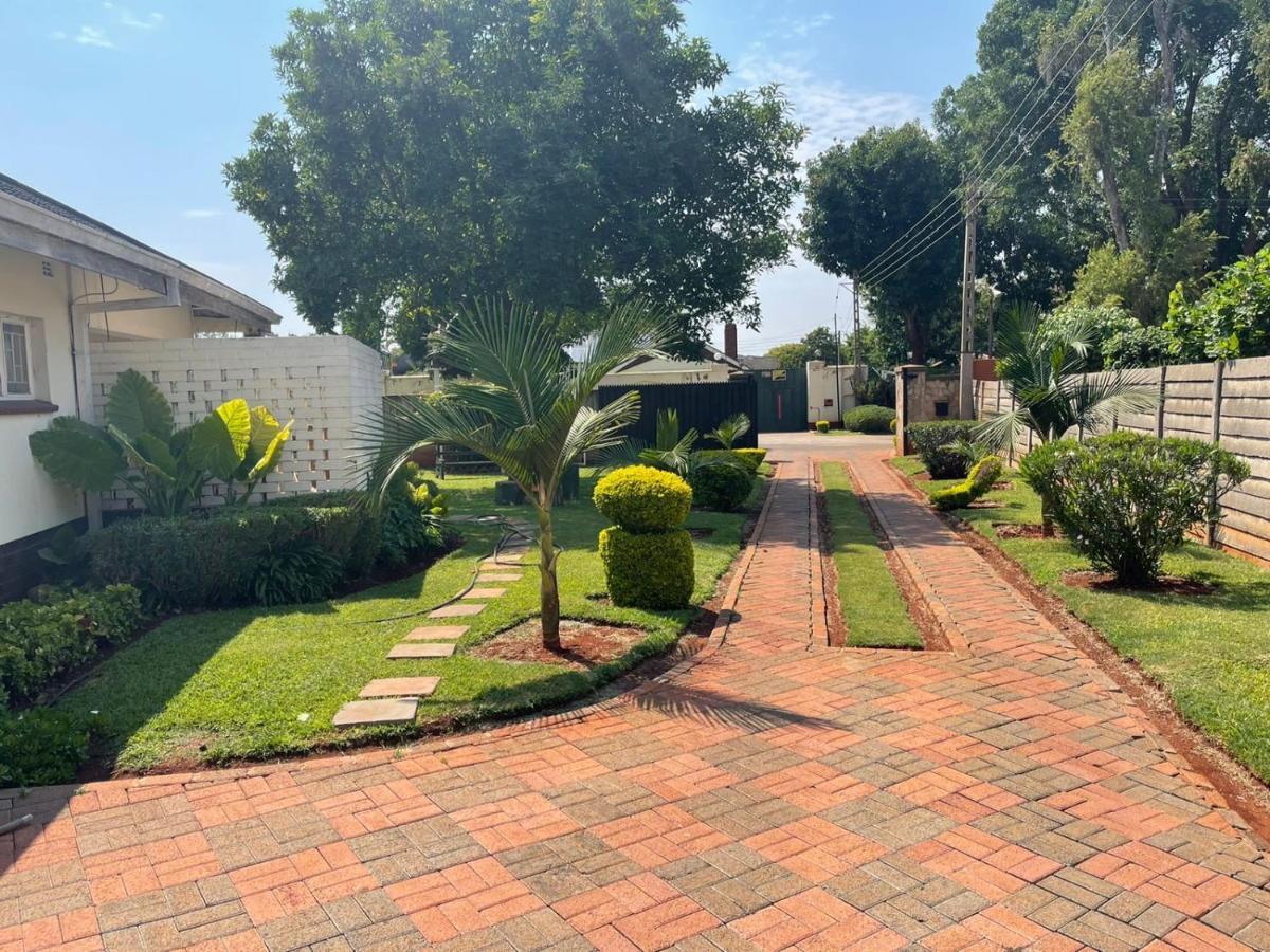 The Hawks Bed And Breakfast Harare Kültér fotó